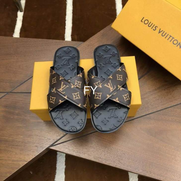 Picture of Louis Vuitton Slippers _SKULVsz38-453Cnfy0148327